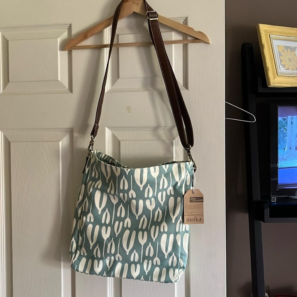 NWT Maika Sling Crossbody Purse